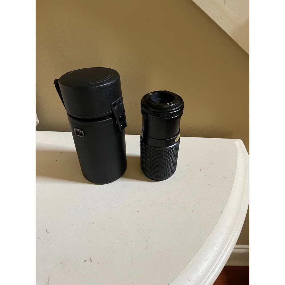RMC Tokina 80-200mm Made in Japan Telephoto Zoom Lens for Pentax K with Case